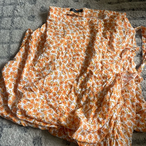 Never Worn - Women's Boho Floral Wrap Maxi Skirt - Picture 1 of 2